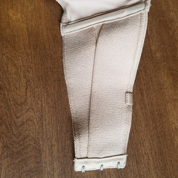 🚫SOLD 🚫SOLD Victoria Secret 34DD strapless - Picture 6 of 8